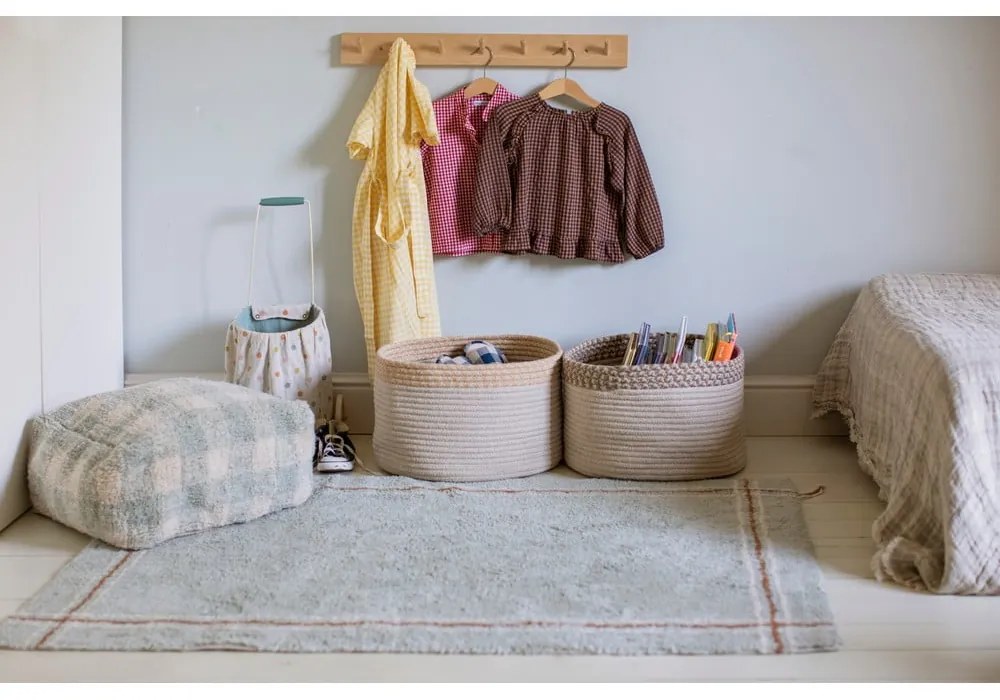 Jasnoniebieski puf dziecięcy Vichy Blue Sage – Lorena Canals