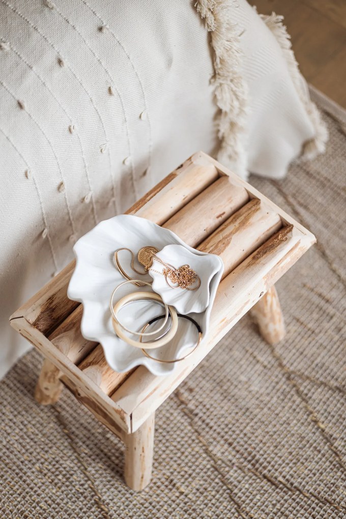 Stołek drewniany - prostokątny taboret, podnóżek, 34 x 24 x 32 cm