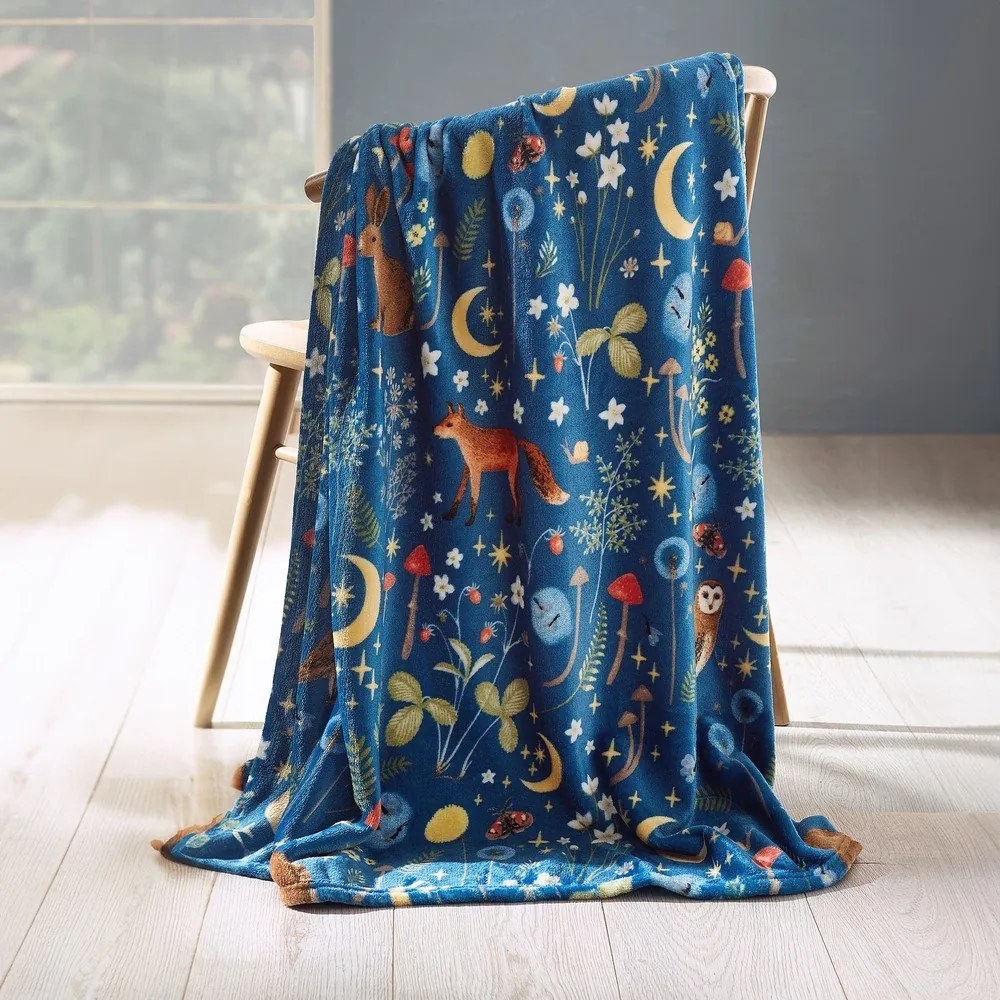 Niebieski koc z mikropluszu 130x170 cm Enchanted Twilight Animals – Catherine Lansfield
