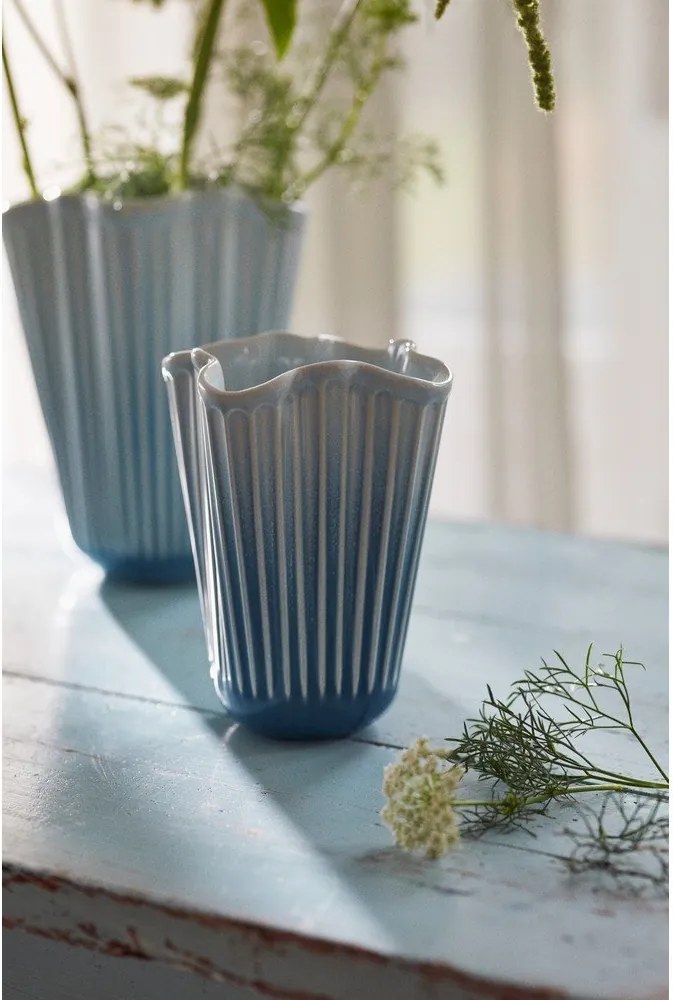 Jasnoniebieski ceramiczny wazon (wysokość 20,5 cm) Hammershøi – Kähler Design