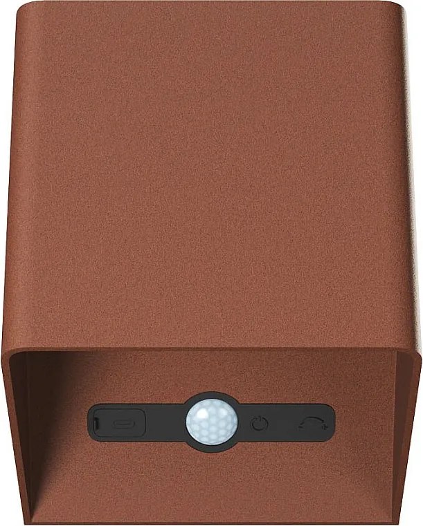 Kinkiet ścienny LED Beneito Faure z czujnikiem ruchu zasilany bateryjnie - 6 W, 3000 K, ładowanie przez USB-C, IP54 - Corten