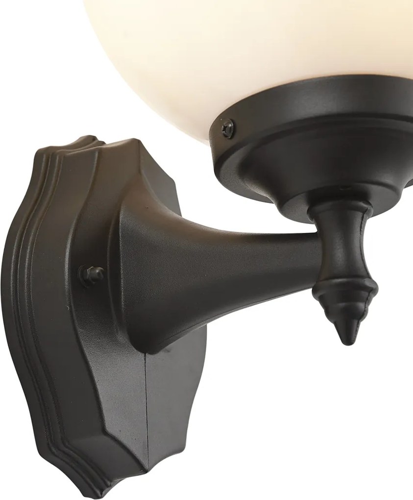Klasyczna zewnętrzna lampa ścienna czarna z opalowym szkłem IP44 - Champs