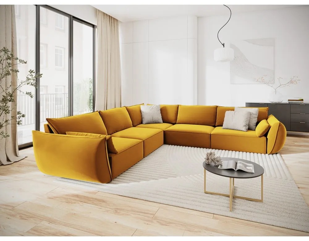 Musztardowy aksamitny narożnik Vanda – Mazzini Sofas