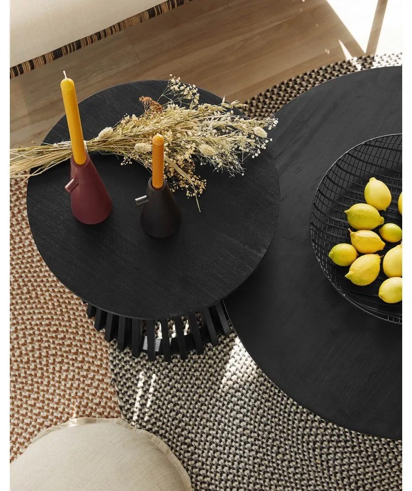 Czarny stolik z drewna tekowego Kave Home Irune, ⌀ 80 cm