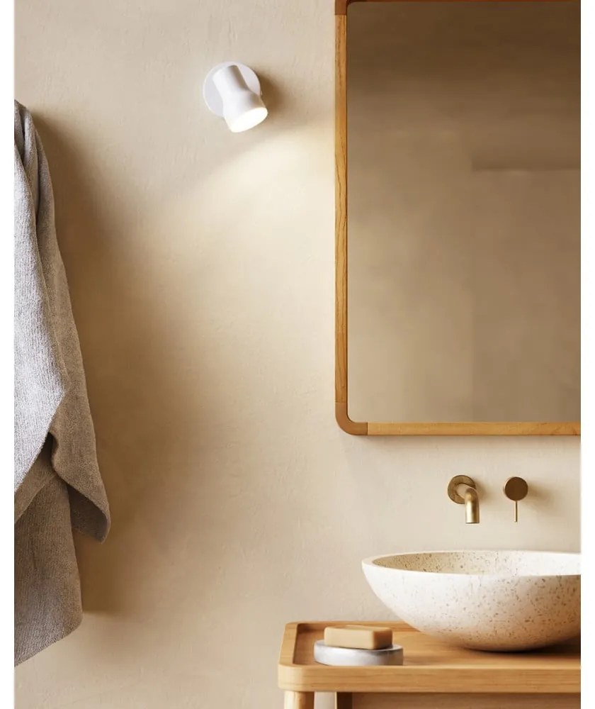 Lustro z drewnianą ramą ścienne 45x70 cm Shamel – Kave Home