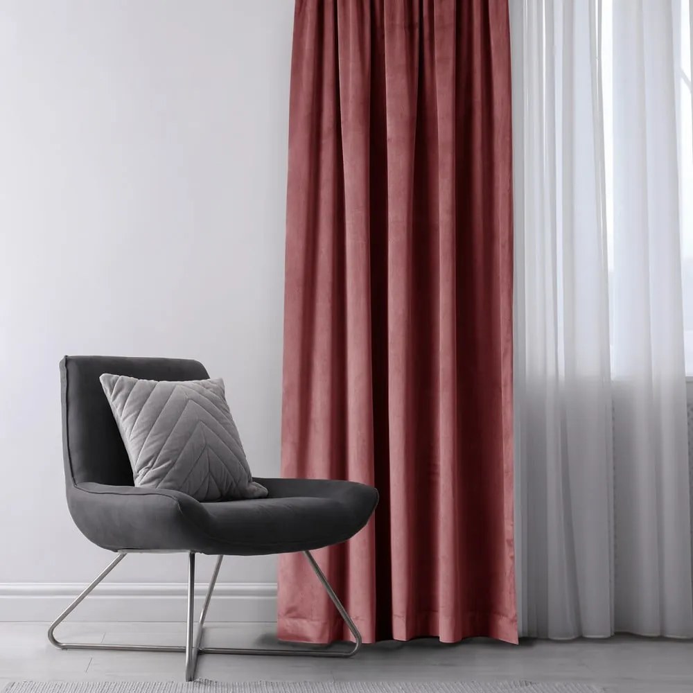Różowa aksamitna zasłona częściowo zaciemniająca (dimout) 140x270 cm Eyelets – Restilo