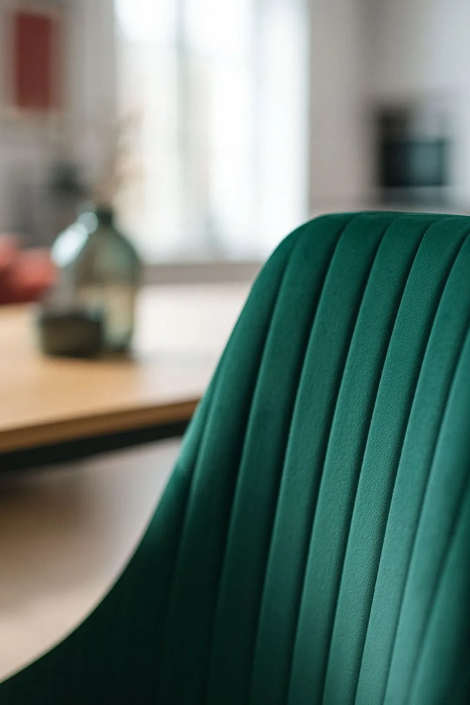 Aksamitne krzeso Kan