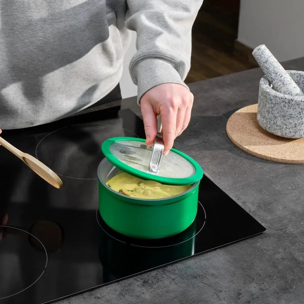 Garnek aluminiowy z pokrywką/z nieprzywierającą powierzchnią odpowiedni na indukcję 1,3 l Meda 3.0 – FABINI