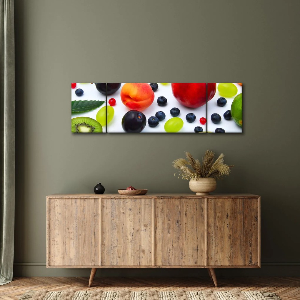 Obraz owoców z kroplami wody (170x50 cm)