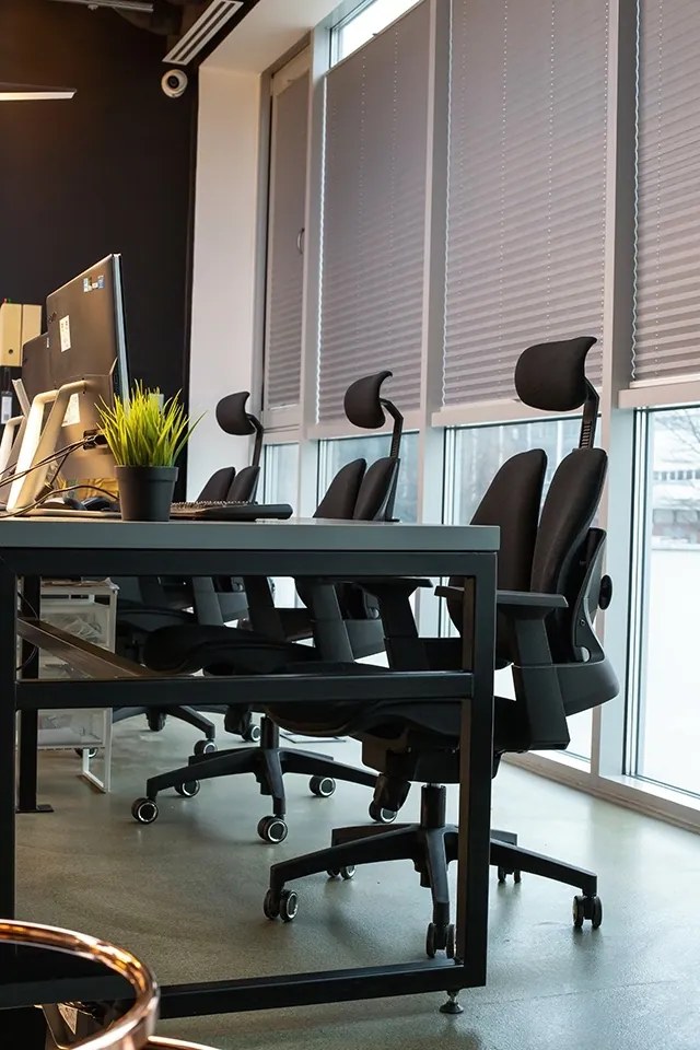 Ergonomiczne krzesło biurowe z regulacjami Ventiler