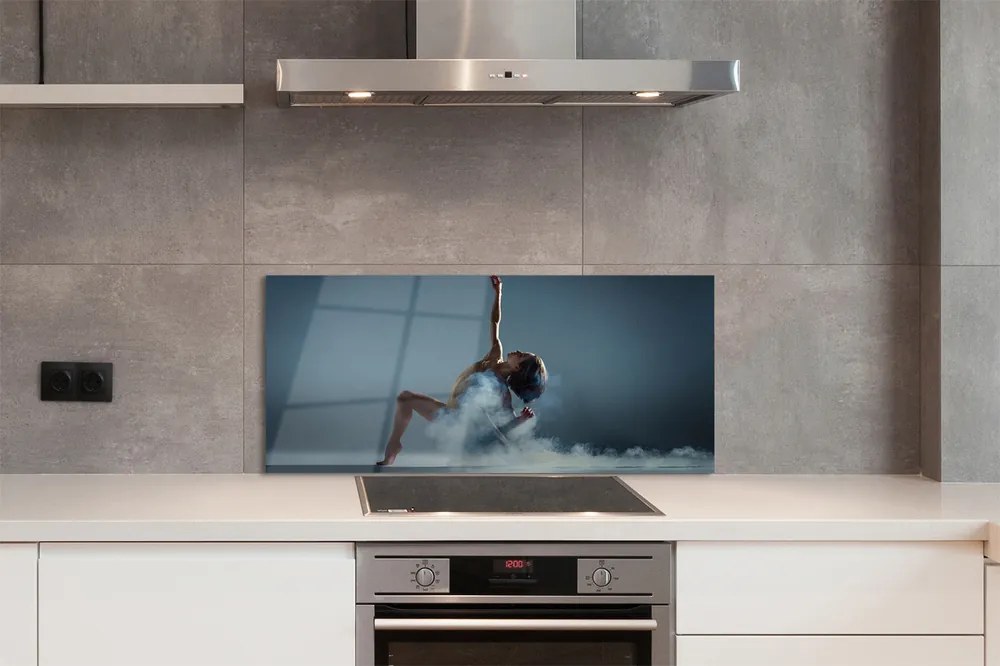 Szklany Panel Kobieta Tańcząca w Dymie