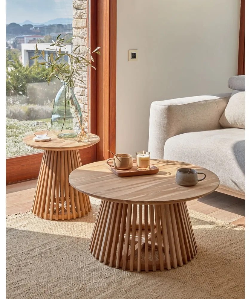 Stolik z drewna tekowego Kave Home Irune, ⌀ 80 cm