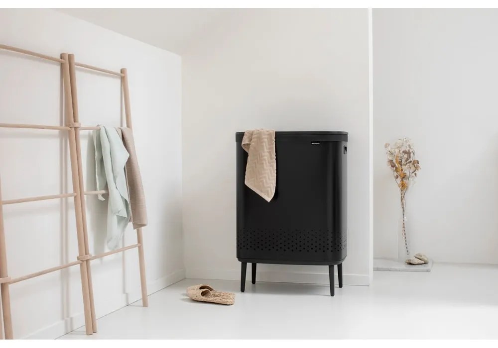 Metalowy kosz na pranie w kolorze matowej czerni 90 l Bo Hi – Brabantia