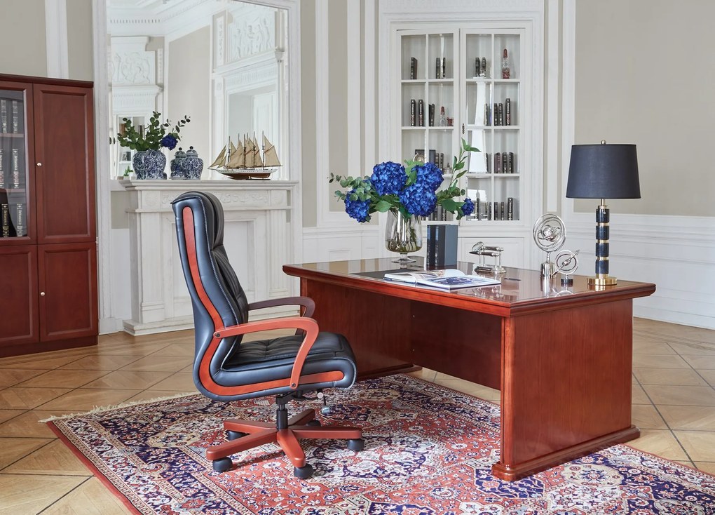 Klasyczny skórzany fotel do biura wygodny ze skóry naturalnej Ambassador. Podłokietniki i rama z drewna, skórzana tapicerka dostępna w kolorach czarnym, brązowym i kremowym. Meble klasyczne gabinetowe.