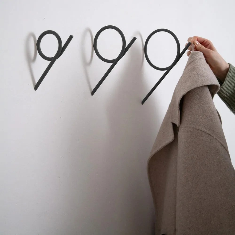 Czarny ścienny stalowy haczyk Tuba S – Spinder Design