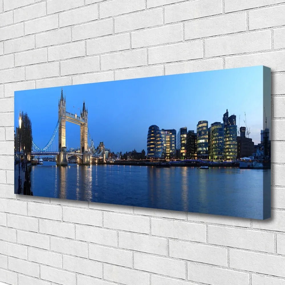 Zdjęcie na płótnie Podświetlony Most Miejski