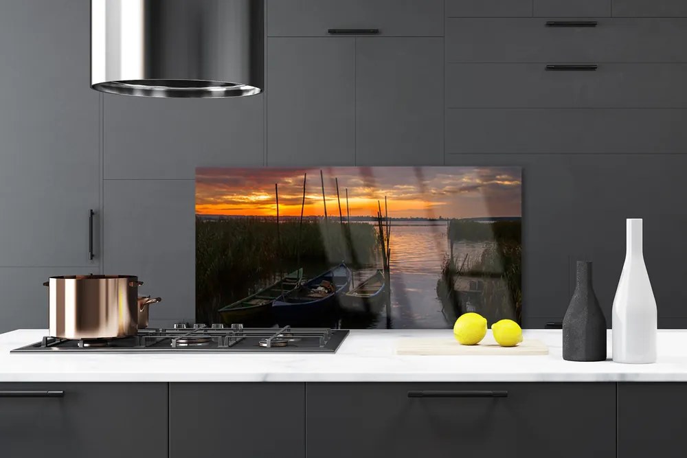 Panel Szklany Łodzie na Trawiastym Brzegu