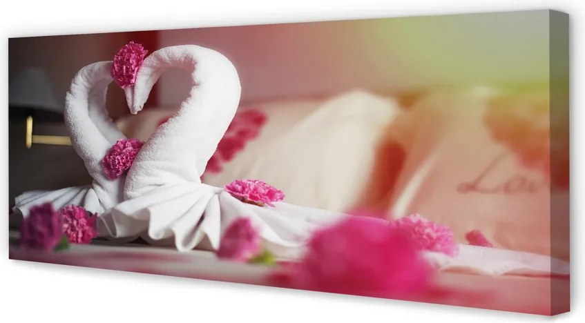 Zdjęcie na płótnie Łabędzie z Ręczników i Kwiaty