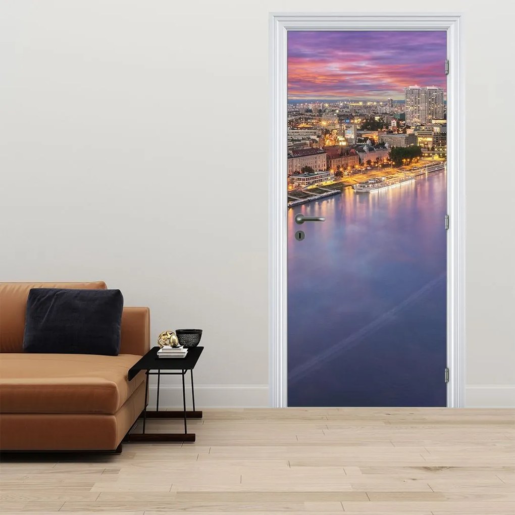 Fototapeta na drzwi - Nocne miasto Bratysława z rzeką (95x205cm)