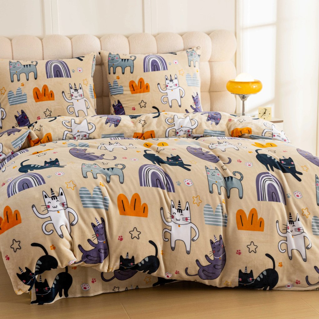 PrzytulneMieszkanie.pl PrzytulneMieszkanie.pl PrzytulneMieszkanie.pl Zestaw pościeli z mikropluszu PURRSLEEP beżowe + prześcieradło z mikropluszu SOFT 90x200 cm białe, pojedyncze łóżko