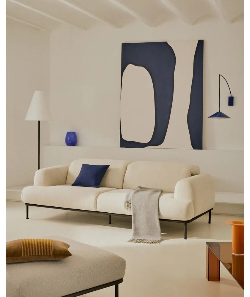Beżowy podnóżek z materiału bouclé Aurum – Kave Home