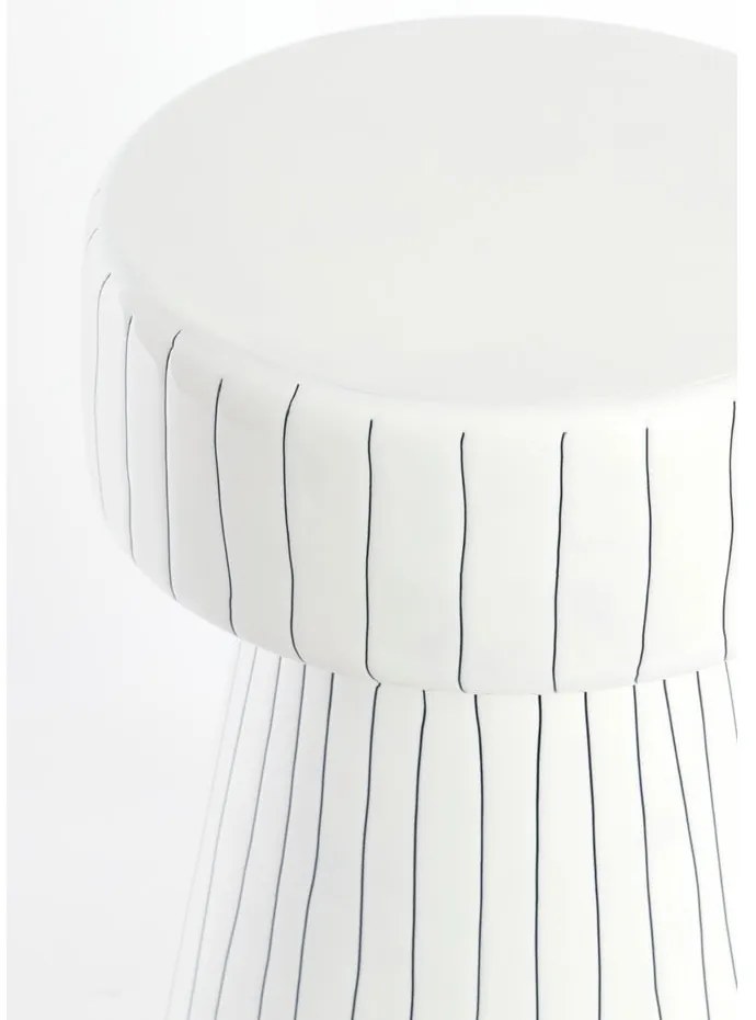 Metalowy okrągły stolik ø 29 cm Dakwa – Light &amp; Living