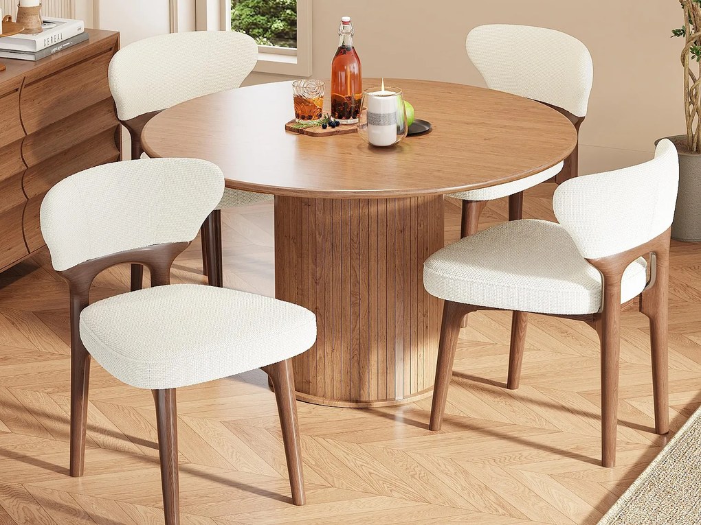 Zestaw 4 krzeseł - Konstrukcja z litego drewna - Pokrycie z weluru - Grube poduszki siedzeniowe i oparciowe - Jasnobeżowy