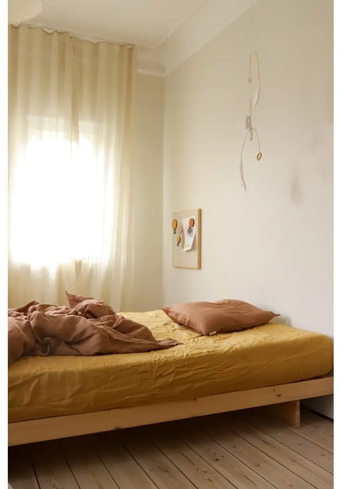 Naturalne łóżko z litego drewna sosnowego ze stelażem 90x200 cm Kanso – Karup Design