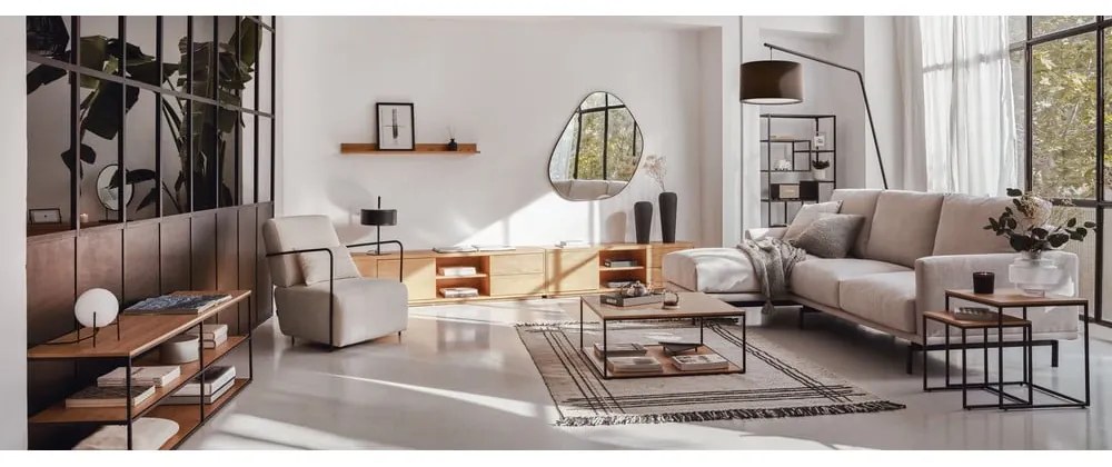 Szafka pod TV w dekorze dębu w naturalnym kolorze 150x44 cm Abilen − Kave Home