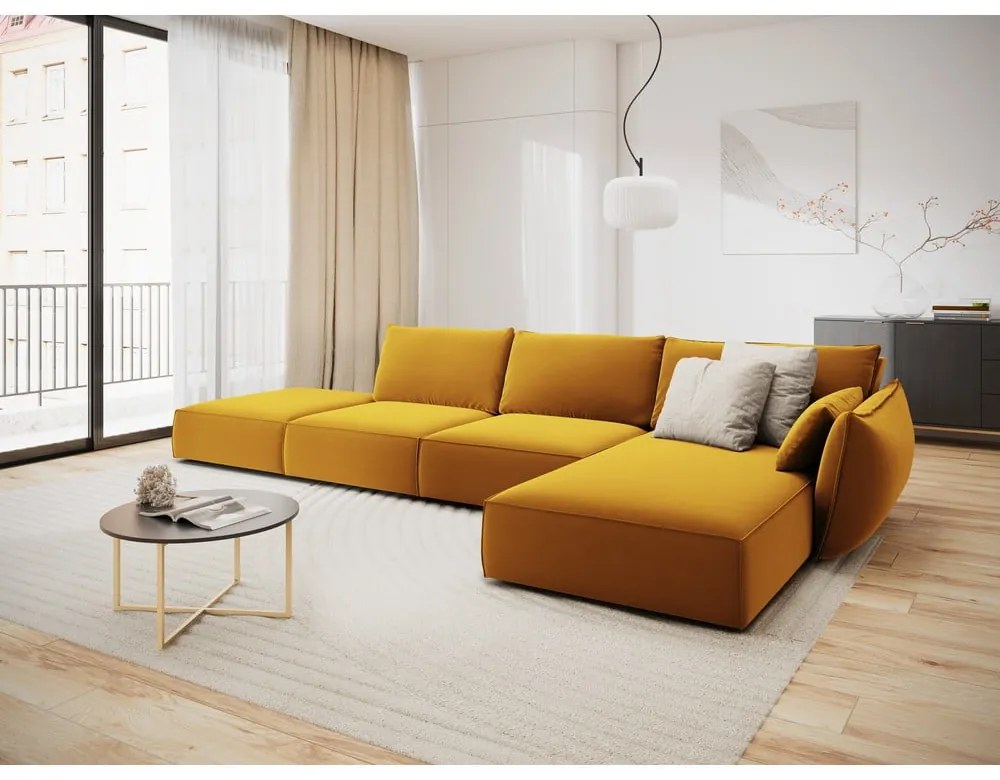 Musztardowy aksamitny narożnik (prawostronny/z szezlongiem) Vanda – Mazzini Sofas