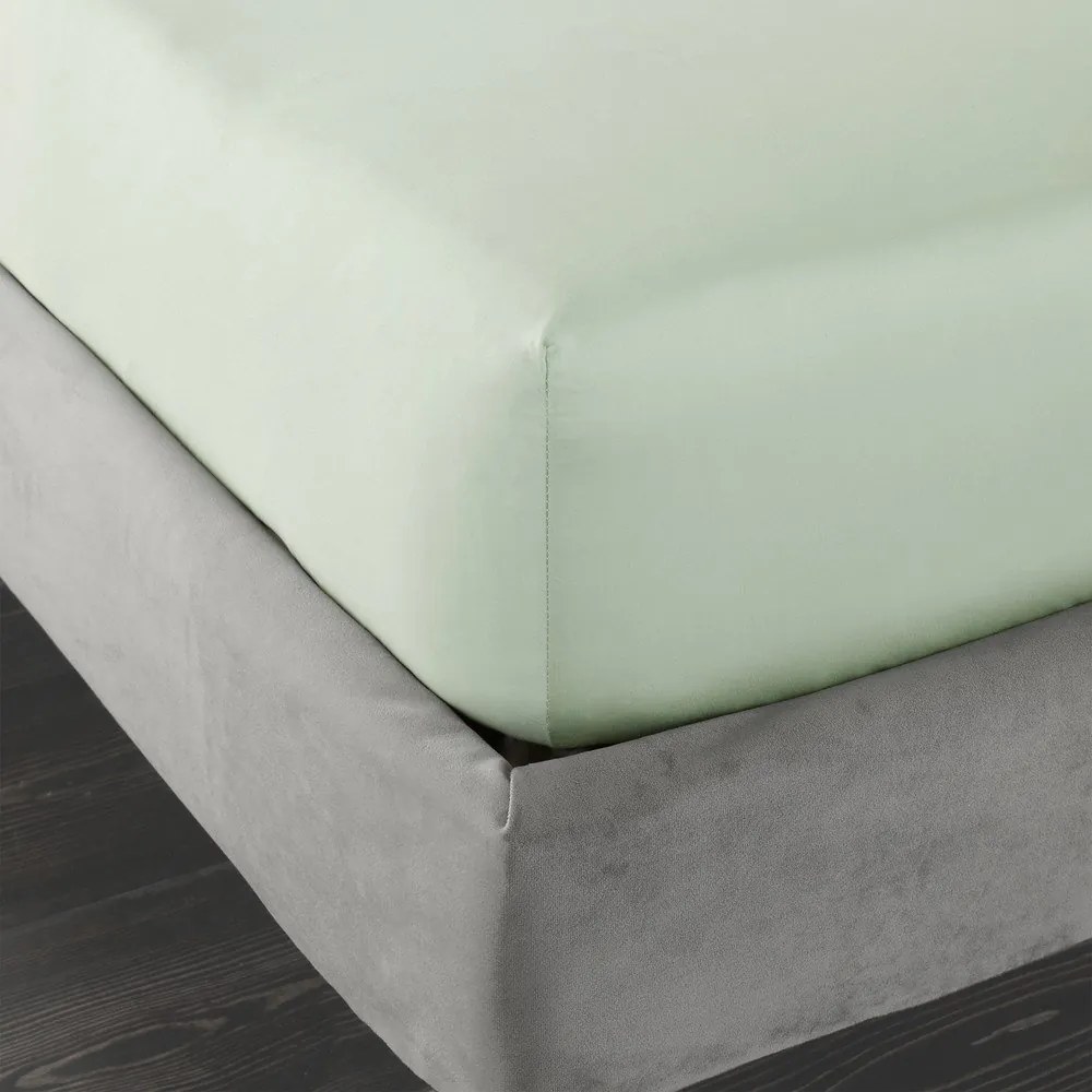 Jasnozielone prześcieradło z satyny bawełnianej z gumką 90x190 cm Cotton Sateen – Bianca