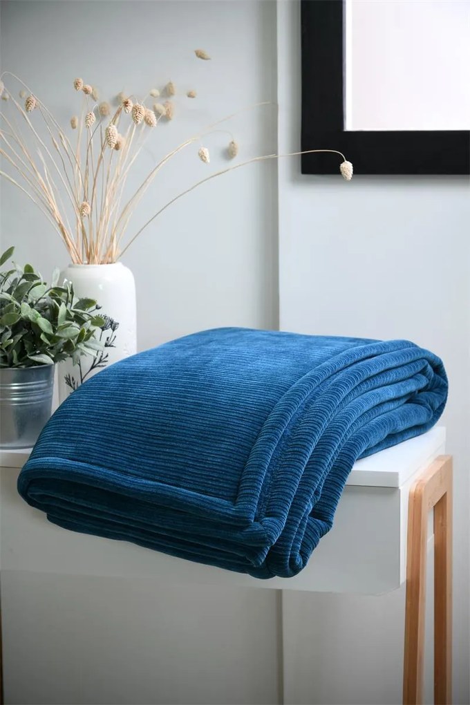 Pluszowy koc z barankiem, CLAYTON, 130 × 160 cm