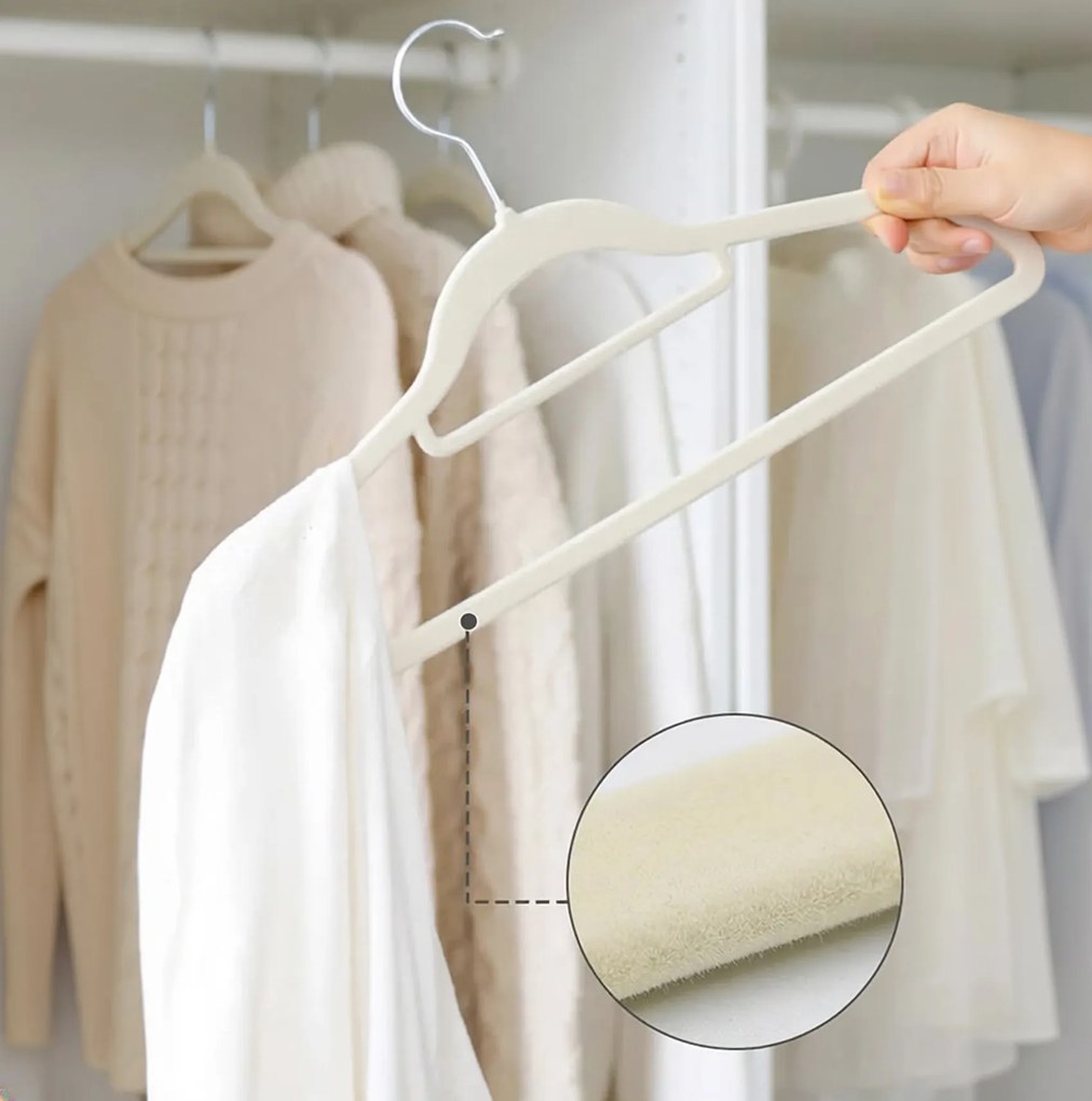 Zestaw wieszaków welurowych MAGIC VELVET 20 szt. białe