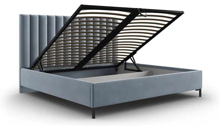 Jasnoniebieskie tapicerowane łóżko dwuosobowe ze schowkiem i stelażem 160x200 cm Casey – Mazzini Beds