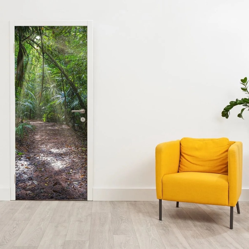Fototapeta na drzwi - Promienie słońca w dżungli (95x205cm)