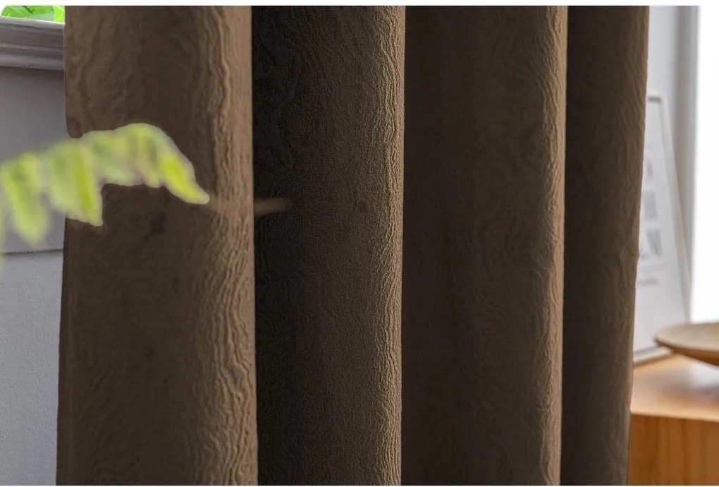 Zaciemniająca zasłona DUNES VELVET 140x250 cm, brązowa Zawieszanie: Taśma z wiązaniami