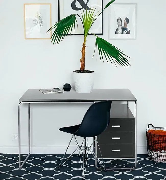 Duże czarne biurko go garażu C8-F01