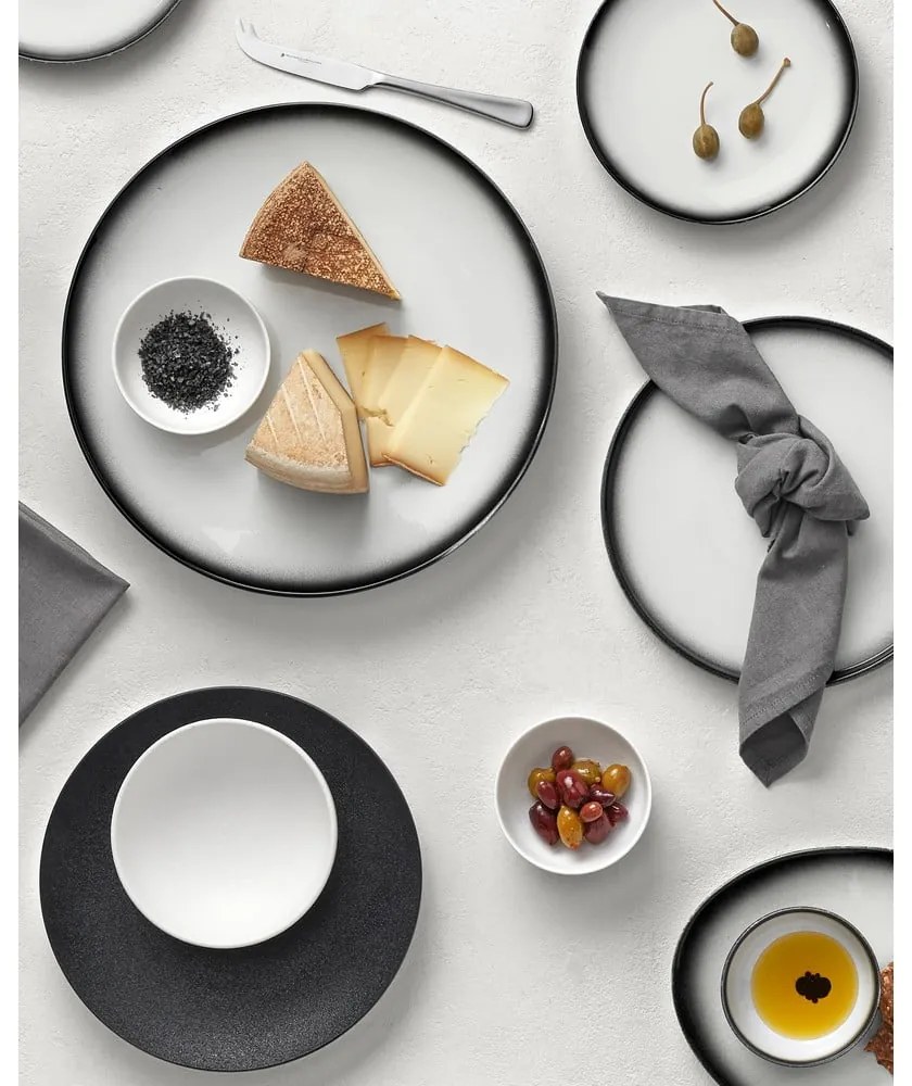 Czarny ceramiczny talerz Maxwell & Williams Caviar Baguette