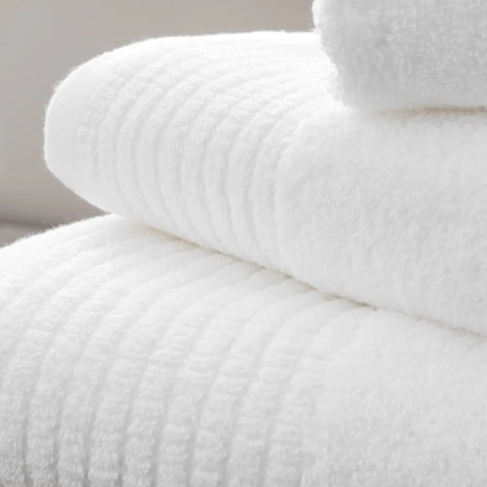 Biały ręcznik kąpielowy z bawełny egipskiej frotte 70x120 cm – Bianca