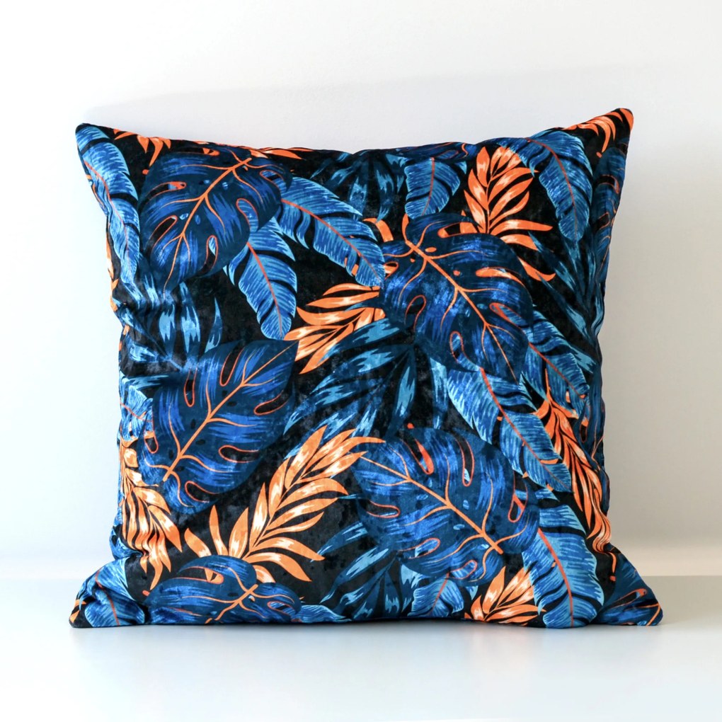 Poszewka z motywem liści w granatowo pomarańczowych odcieniach Popis 01