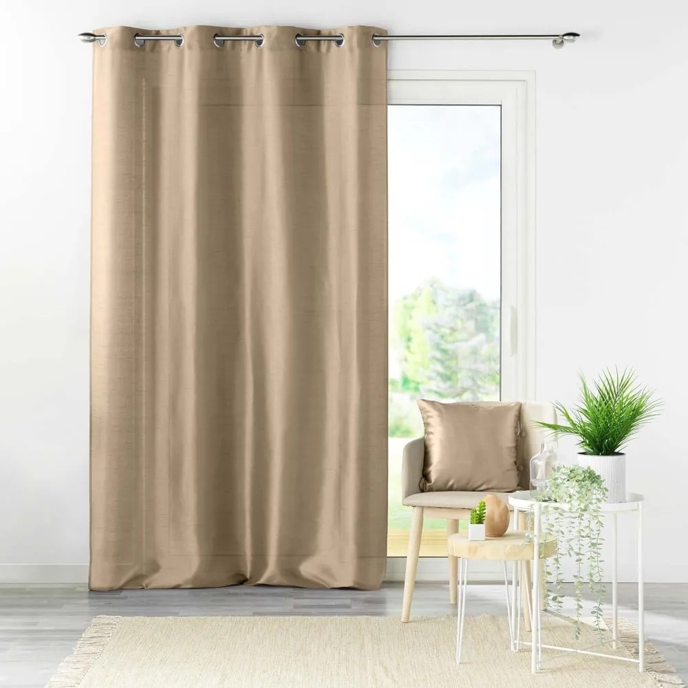 Beżowa satynowa zasłona 140x240 cm Shana – douceur d'intérieur
