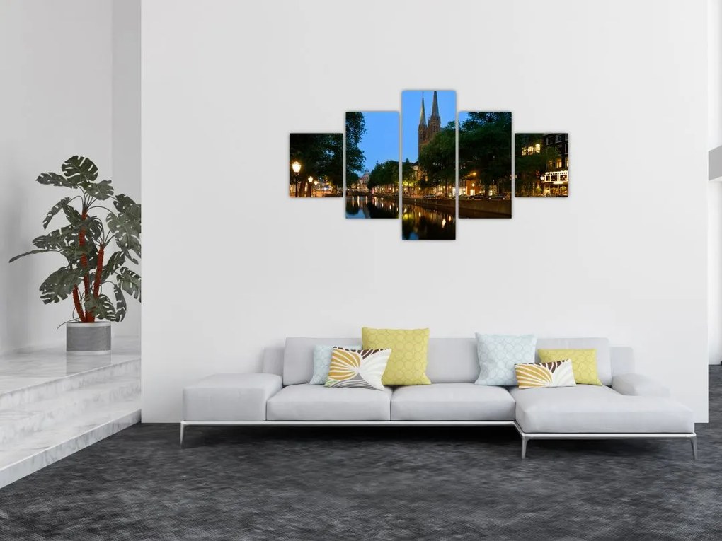Obraz nocnego historycznego miasta (125x70 cm)