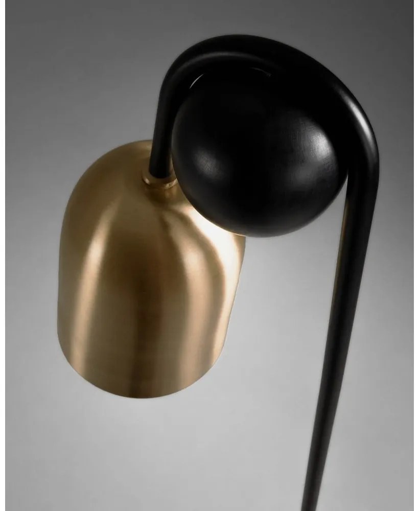 Czarna/w kolorze złota lampa stojąca z metalowym kloszem (wysokość 180 cm) Natsumi – Kave Home