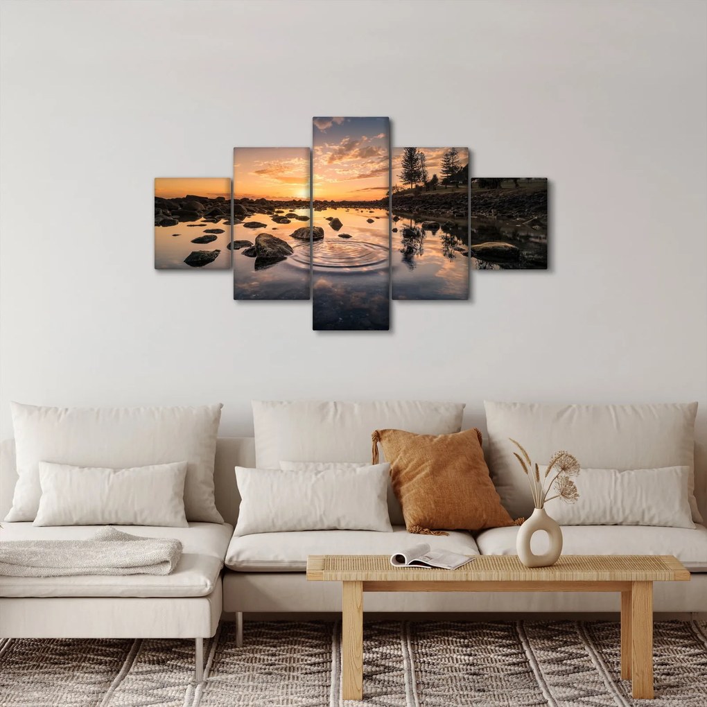 Obraz powierzchni wody o zachodzie słońca (125x70 cm)