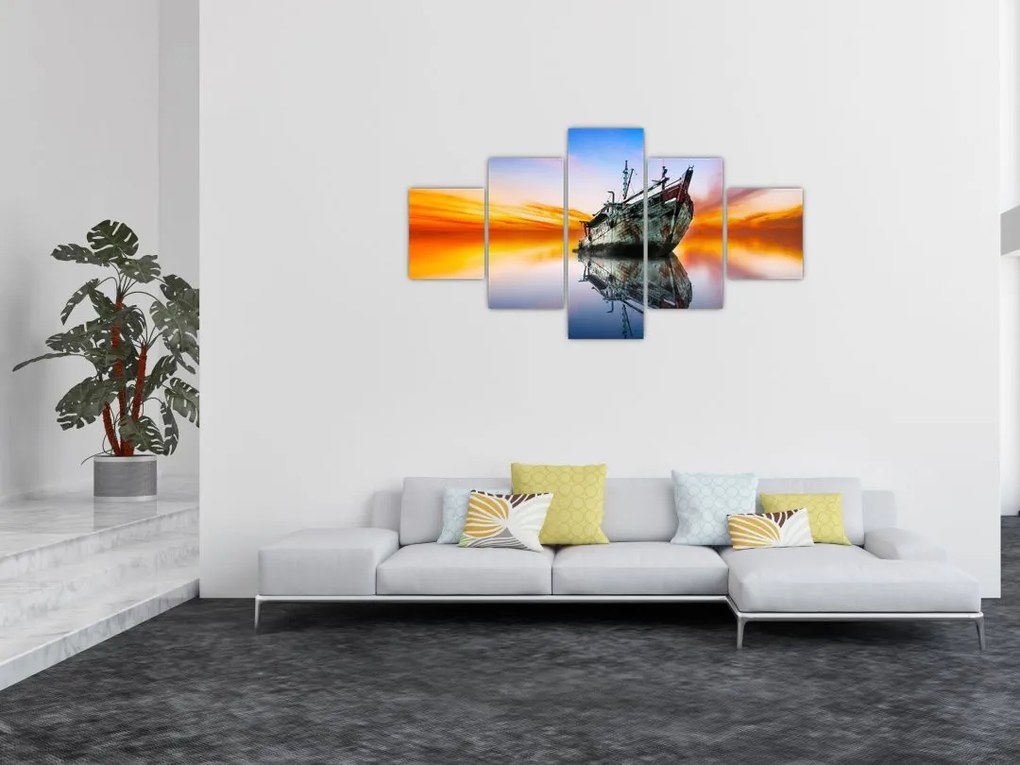 Obraz - Wschód słońca nad wrakiem łodzi (125x70 cm)