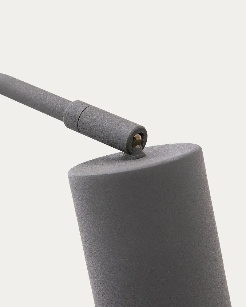 Czarna metalowa lampa stołowa (wysokość 49 cm) Manie – Kave Home