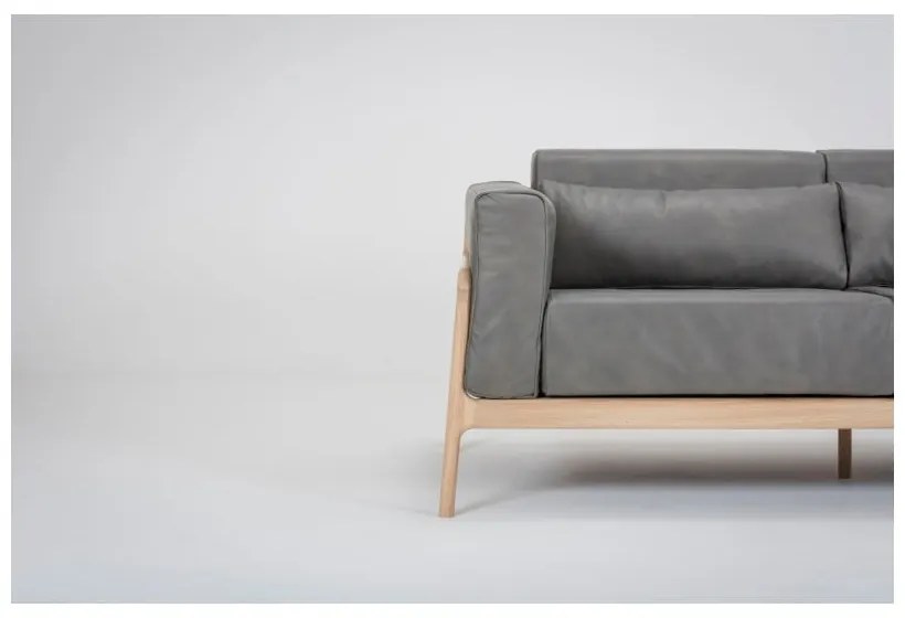 Ciemnoszara sofa z bawolej skóry z konstrukcją z litego drewna dębowego Gazzda Fawn, 180 cm