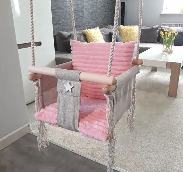 Różowa huśtawka dla dziewczynki K1-K39