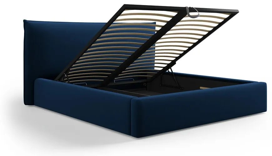 Ciemnoniebieskie tapicerowane łóżko dwuosobowe ze schowkiem i stelażem 160x200 cm Elio – Milo Casa