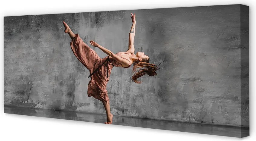 Obraz na płótnie Taniec Kobiety z Długimi Włosami
